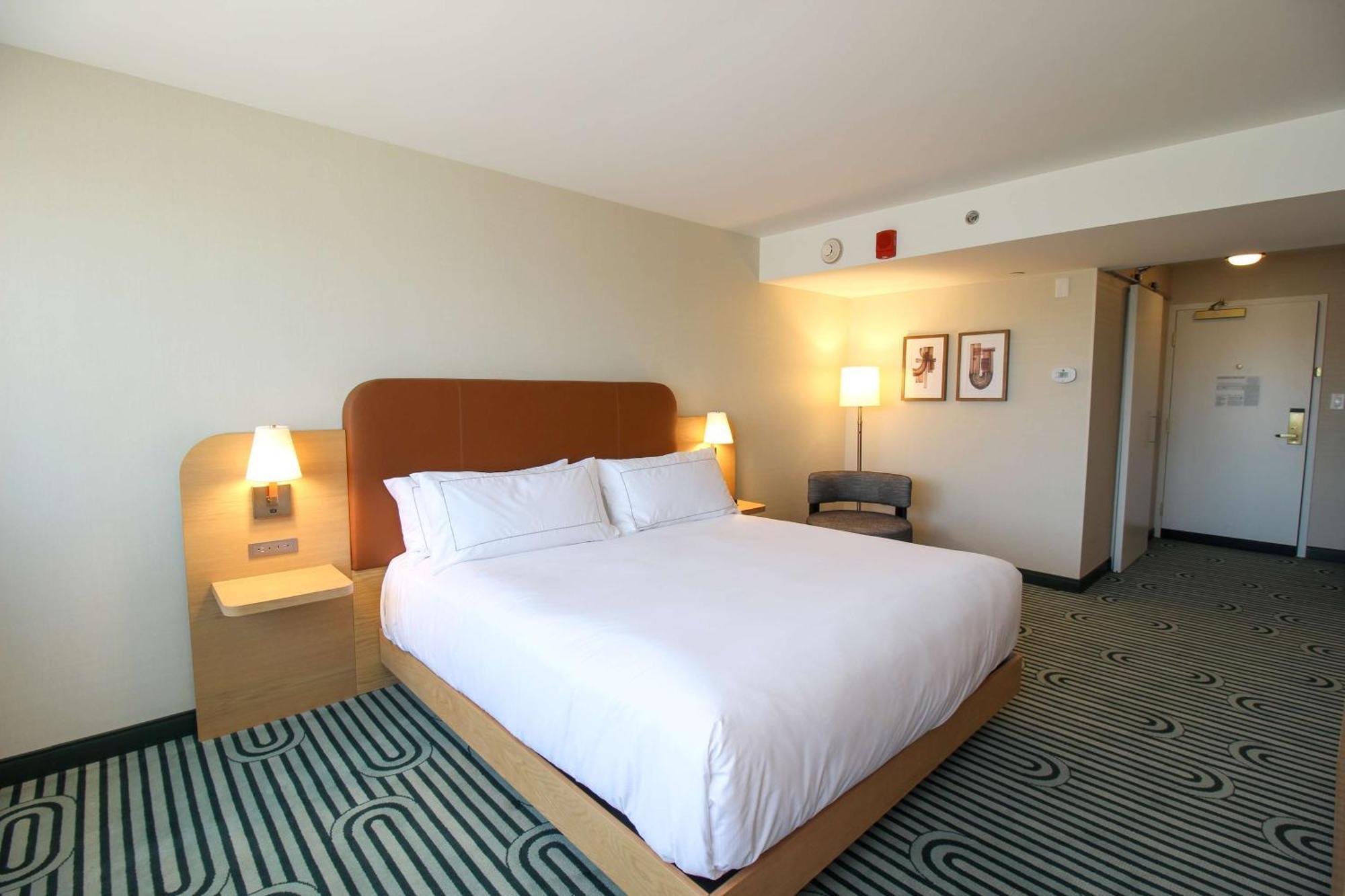 Doubletree By Hilton Clarksville Riverview Extérieur photo