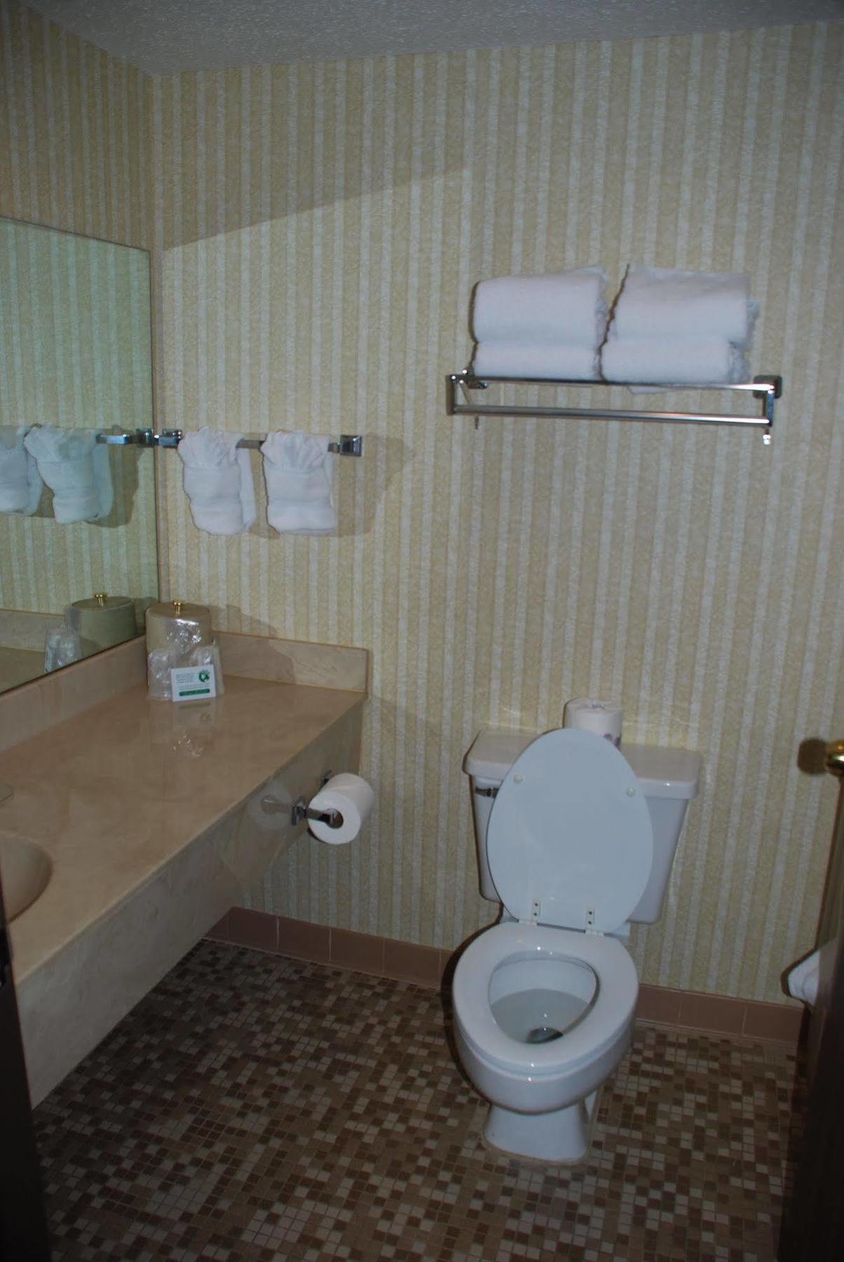 Doubletree By Hilton Clarksville Riverview Extérieur photo