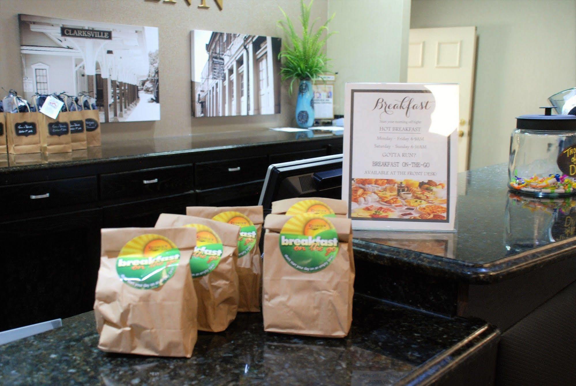 Doubletree By Hilton Clarksville Riverview Extérieur photo